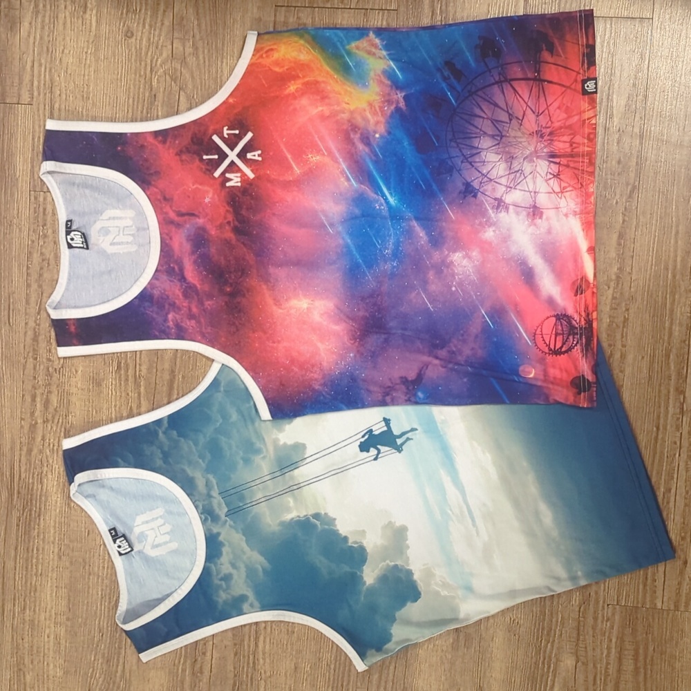 Into the AM - Graphic Tanks